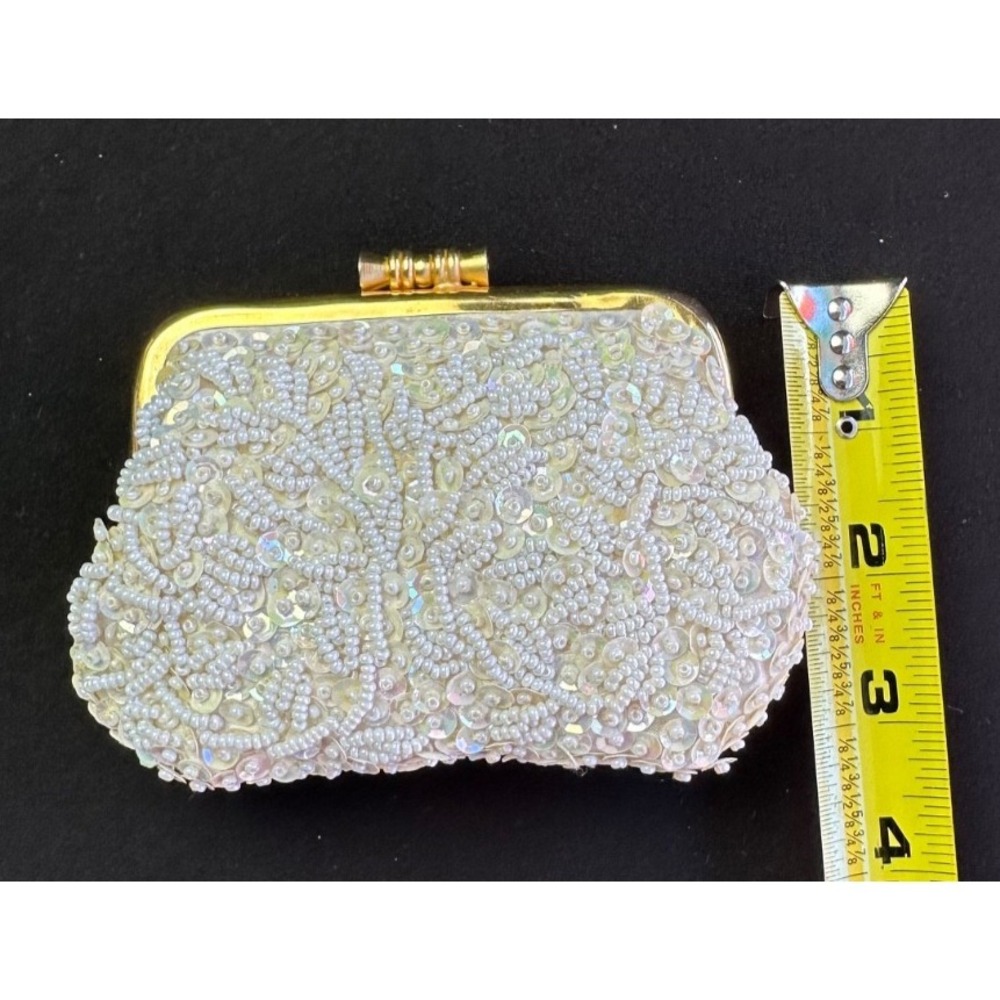 Vintage Hong Kong Iridescent White Beaded Change Purse Coin Pouch Bag 5x3.5 Glam - Picture 10 of 11